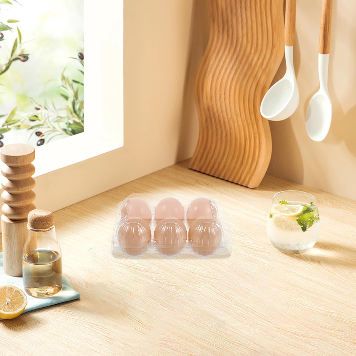 Mobestech 40pcs Stackable Plastic Egg Tray with 6-grids Reusable Shatterproof Egg Cartons Holder Protects from Breakage Lightweight Storage Container for Farmhouse and Kitchen Use