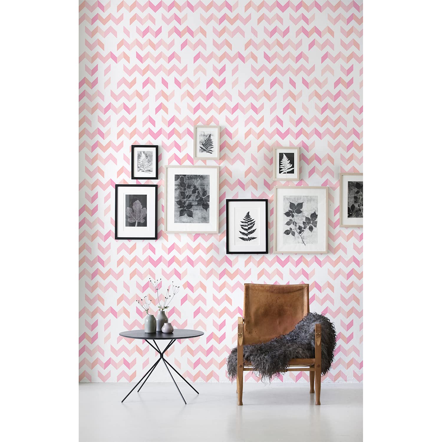 Papier peint auto-adhésif pour relooker facilement un meuble ou un mur sans colle