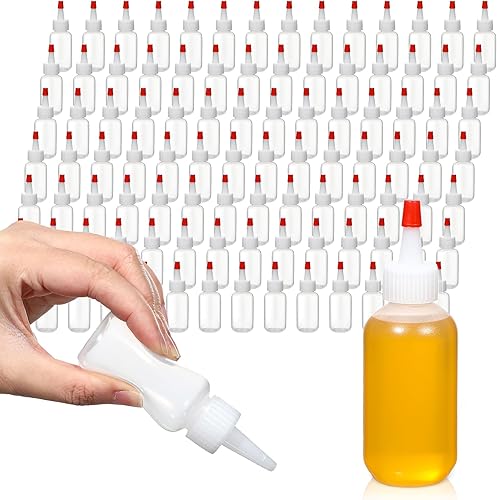 Mifoci 100 botellas de escritor exprimibles con tapa roja, botella exprimible de Caperucita Roja, botella redonda Boston, adecuada para aderezos,