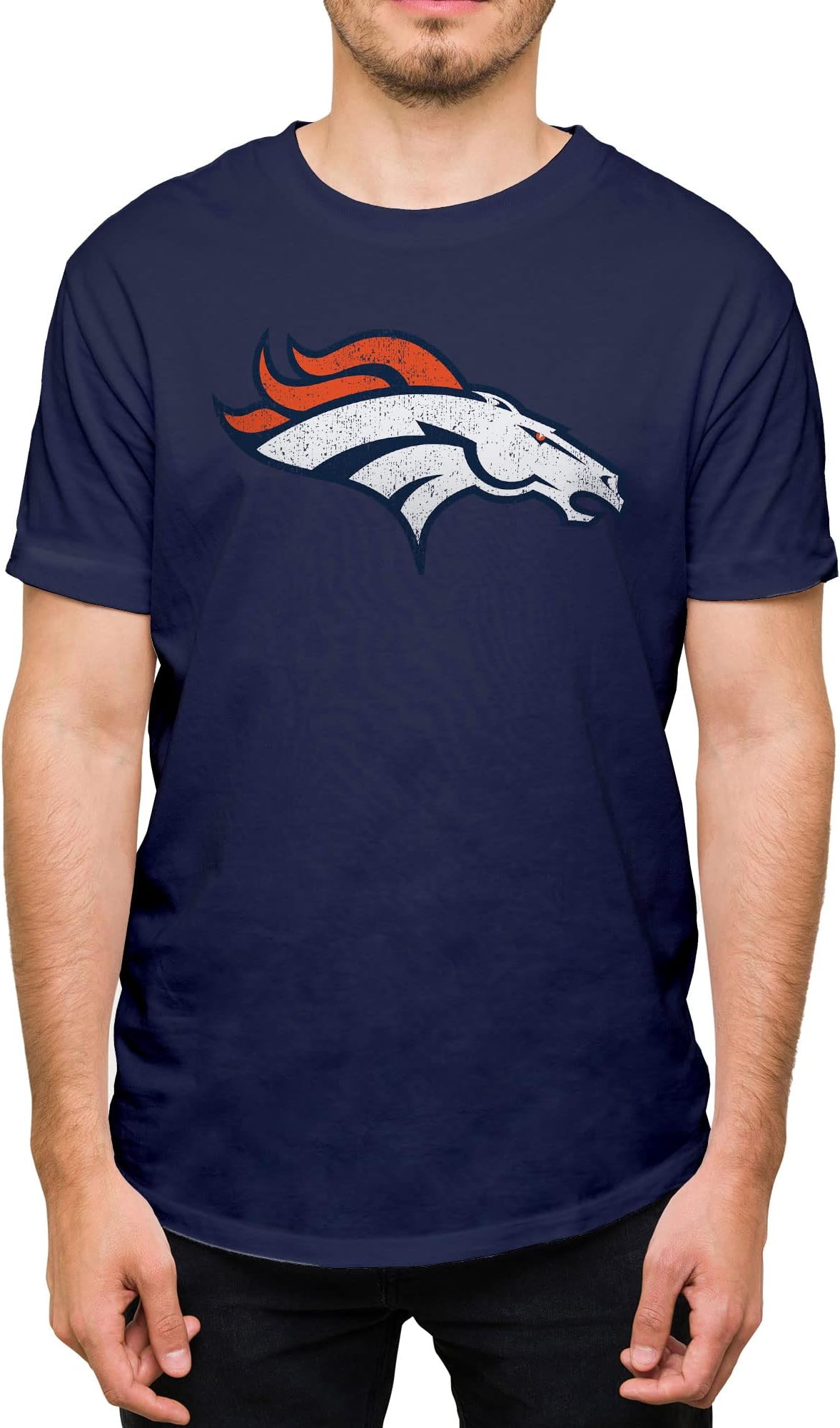 Hybrid SportsNFL - Distressed Team Logo - Officially Licensed Adult Short Sleeve Fan Tee for Men & Women