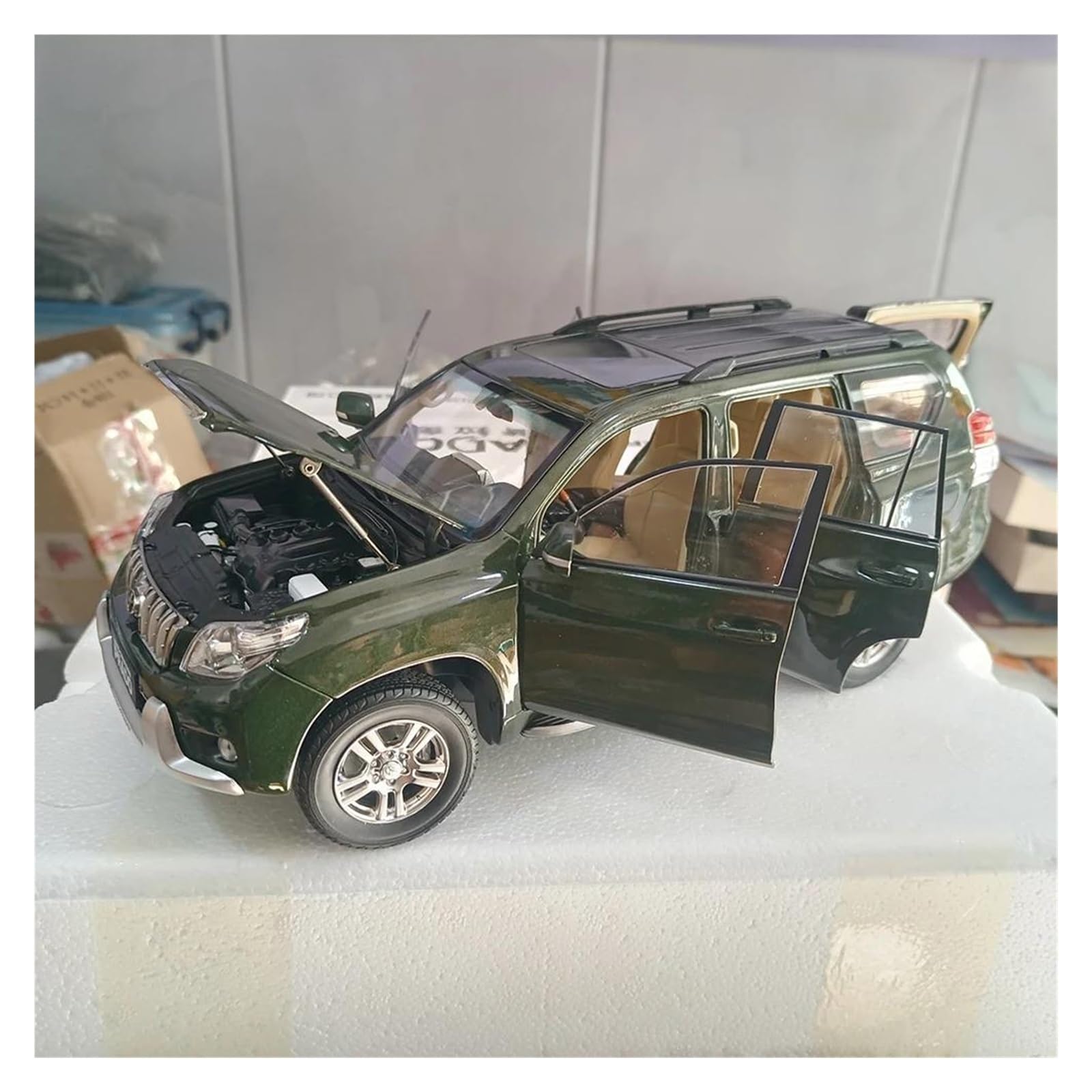 Metallo Scala Replica 1 18 Per Prado Modello di auto in lega pressofusa in metallo collezione decorazioni per la casa Hobby Veicoli Giochi Set