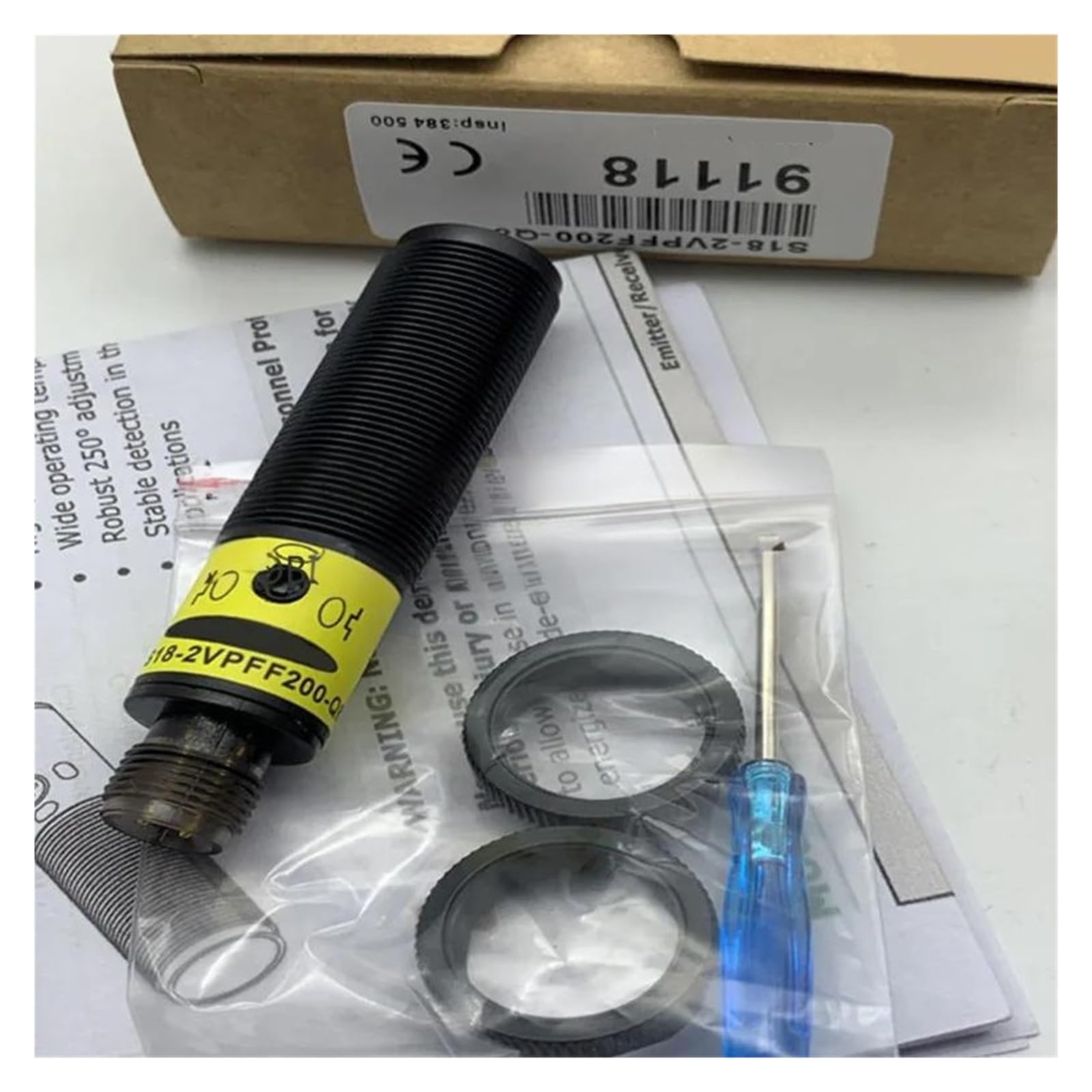 Capteur S18-2VNFF200-Q8 cylindrique NPN pour automatisme et convoyeur industriel