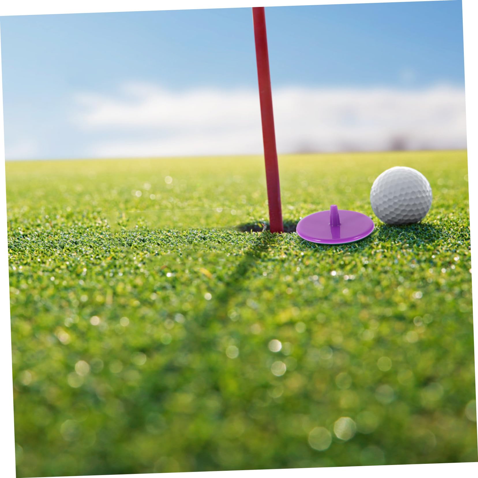 INOOMP 100 Stück Golf Ballmarker aus Kunststoff Leichte Runde Ballmarkierer Tragbare Positionierungsmarkierungen für Golfbälle dem Golfplatz Zufällige Farbe