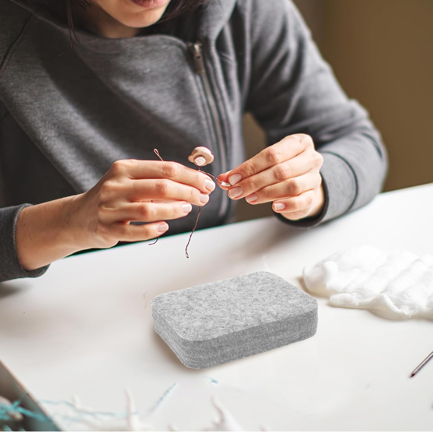 NIYANGLE Thickened Needle Felting Pad Wool Felting Mat Handmade Woolen Felt Block Craft Tool Beginners 11.8x8.5x2.5cm Light Gray Wool Supplies