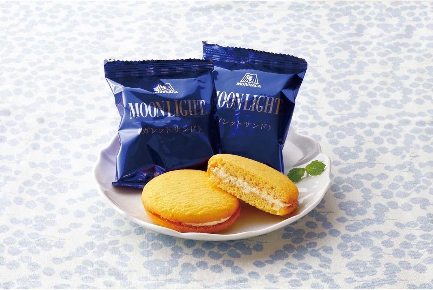 Amazon.co.jp: 森永製菓 ムーンライトソフトケーキ 6個×3箱 : 食品