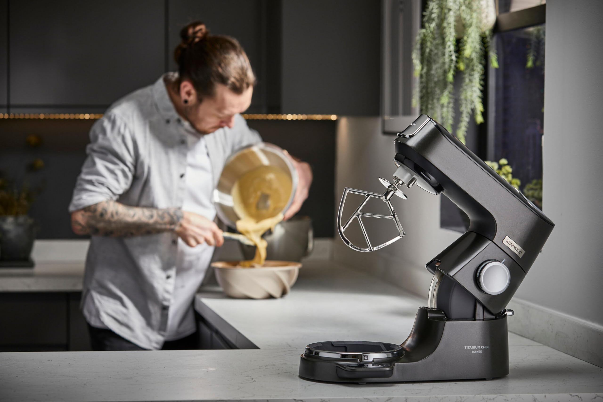 Kenwood Titanium Chef Baker XL - 2 Schalen, 7 Liter & 5 Liter, 1200 W, Schwarz