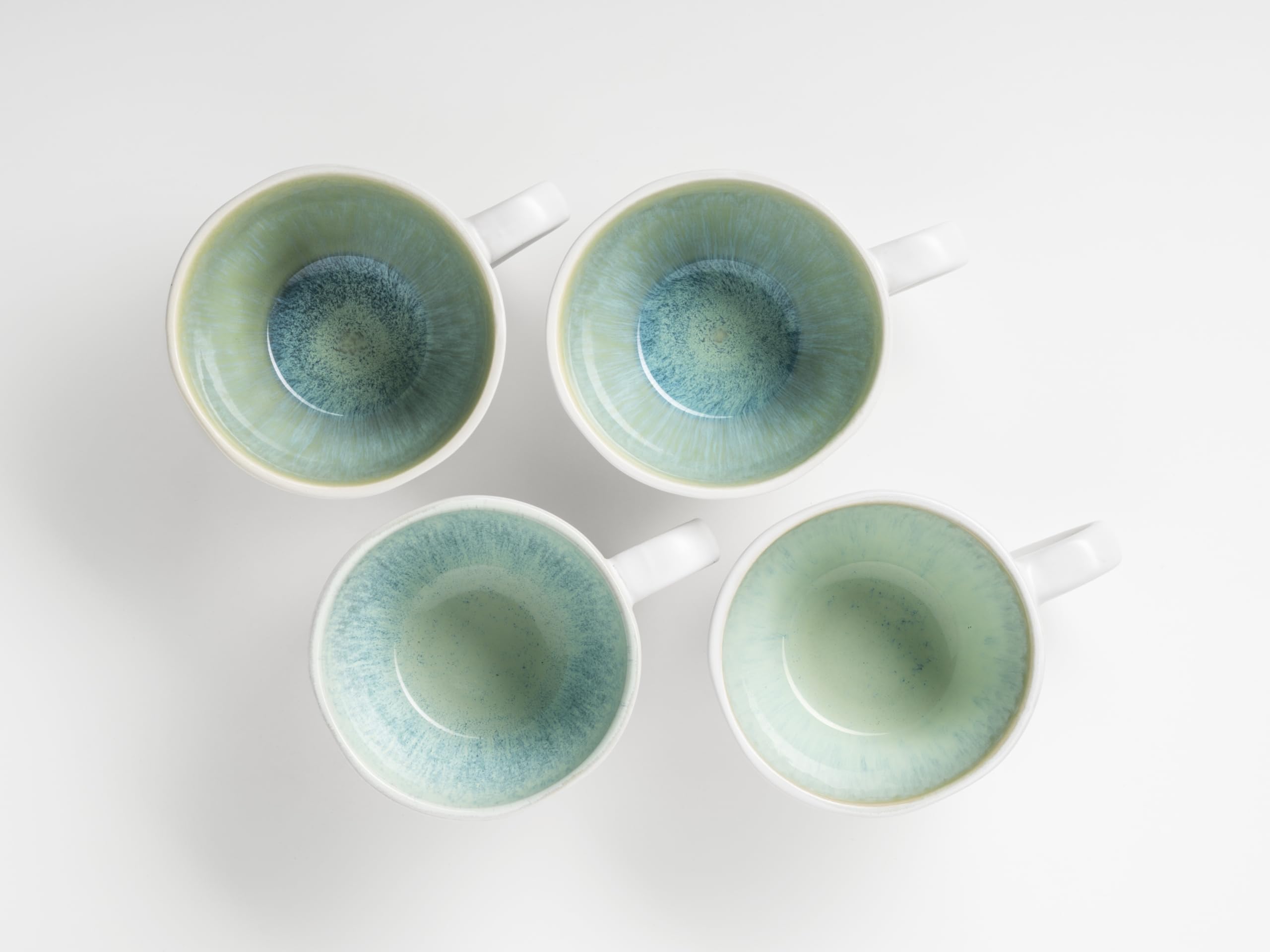 MÄSER Set di tazze da caffè con piattini per 4 persone in raffinata ceramica, tazze da cappuccino con smaltatura spruzzata, forme organiche in stile vintage