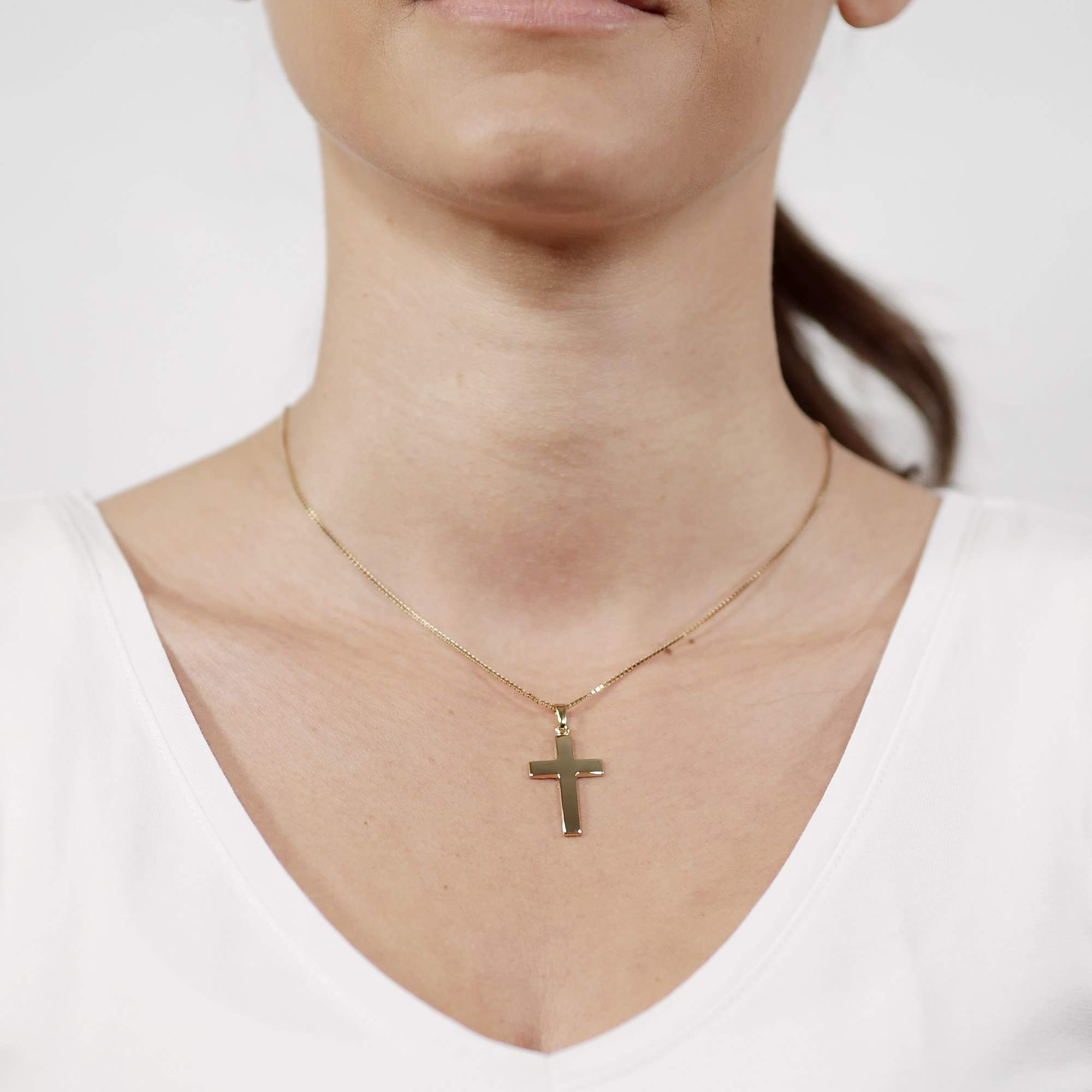 trendor Kreuz-Anhänger 24 mm Gold 333 (8 Kt.) mit plattierter Halskette | Schmuckstück für Damen und Herren, zeitloser Halsschmuck und edles Accessoire,
