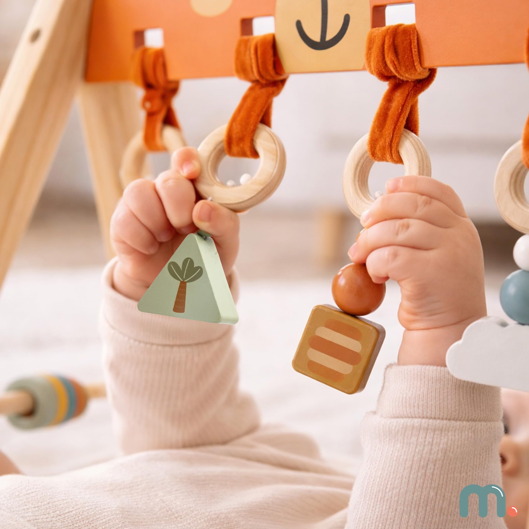 Mamabrum Support éducatif en bois pour bébé gymnastique sensorielle Montessori Motor Petit développement ours