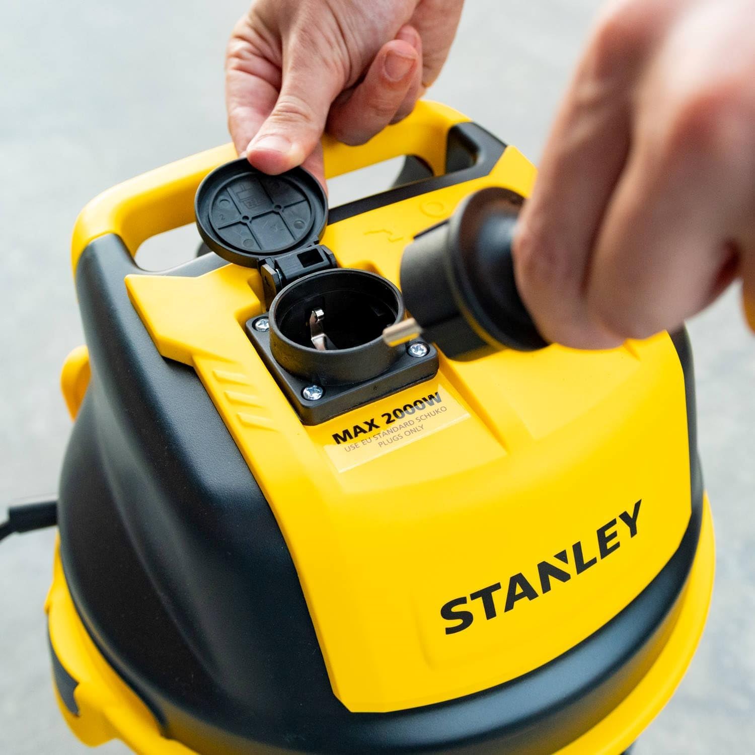STANLEY Aspirateur Solides et Liquides SXVC30XTDE 1600 W 30 l