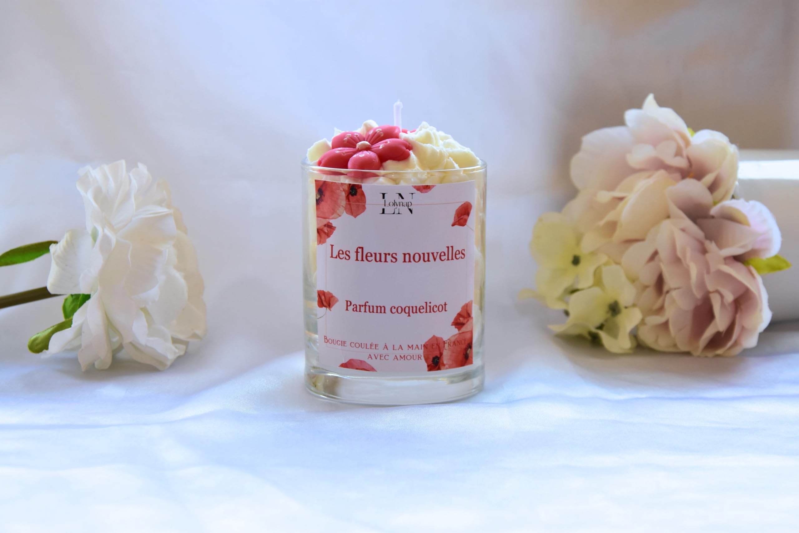 Candela artigianale deliziosa profumo di fiore di papavero fatta a mano in Francia con cera vegetale di soia, candela vegana originale regalo donna profumo casa