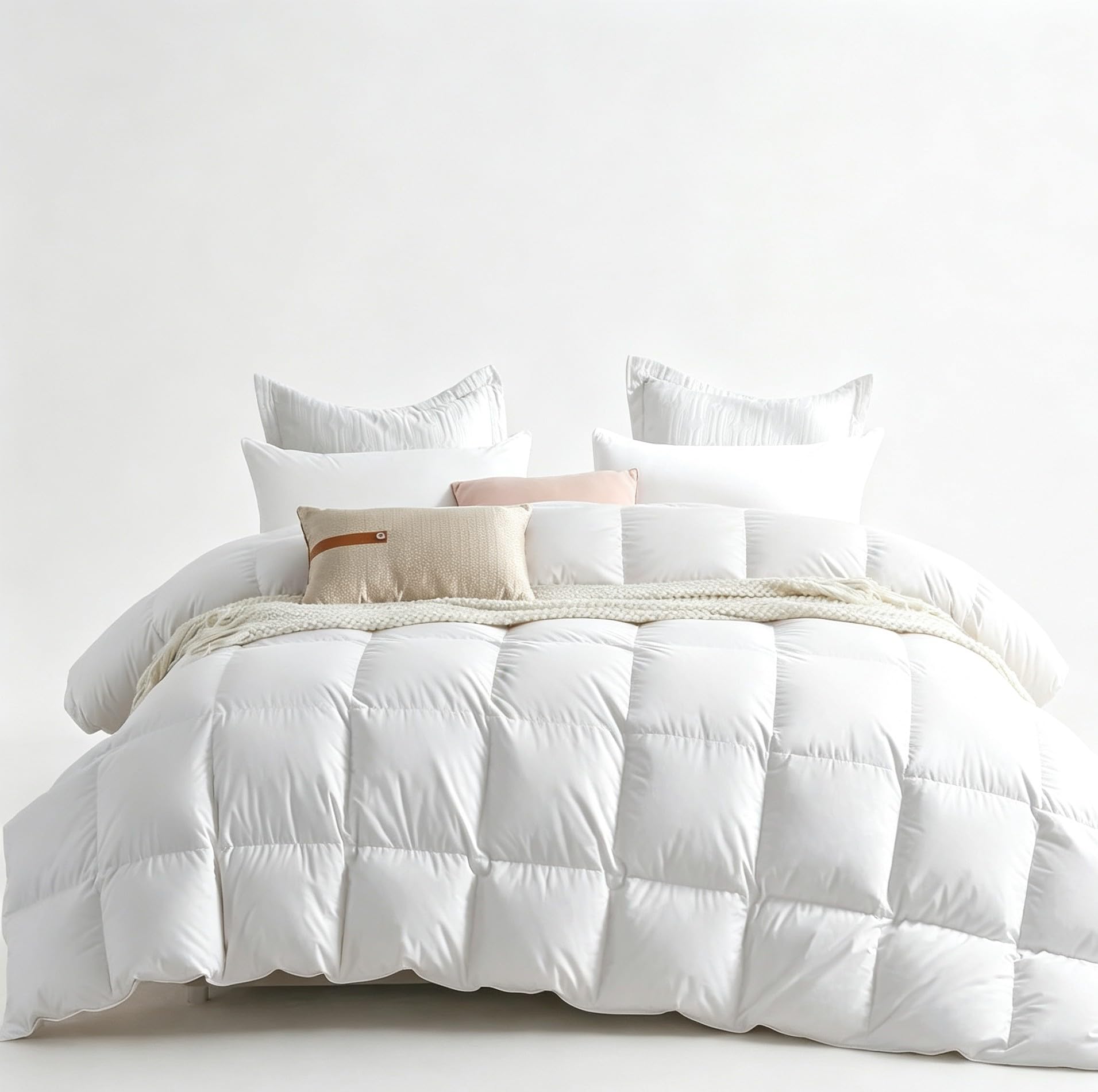 C&W Edredón de plumón de Ganso Blanco, tamaño Queen, Relleno de edredón de plumón Pesado para Invierno, Potencia de Relleno 750, Peso de Relleno de 55 onzas, Color Blanco sólido