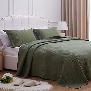 SunStyle Home Quilt Set King Size, Olive Green Diamond Pattern Bedspread-106x96, Soft Lightweight Microfiber Coverlet, Luxurious Warm Bed Cover for All Seasons-3 Pieces(Includes 1 Quilt, 2 Shams)
