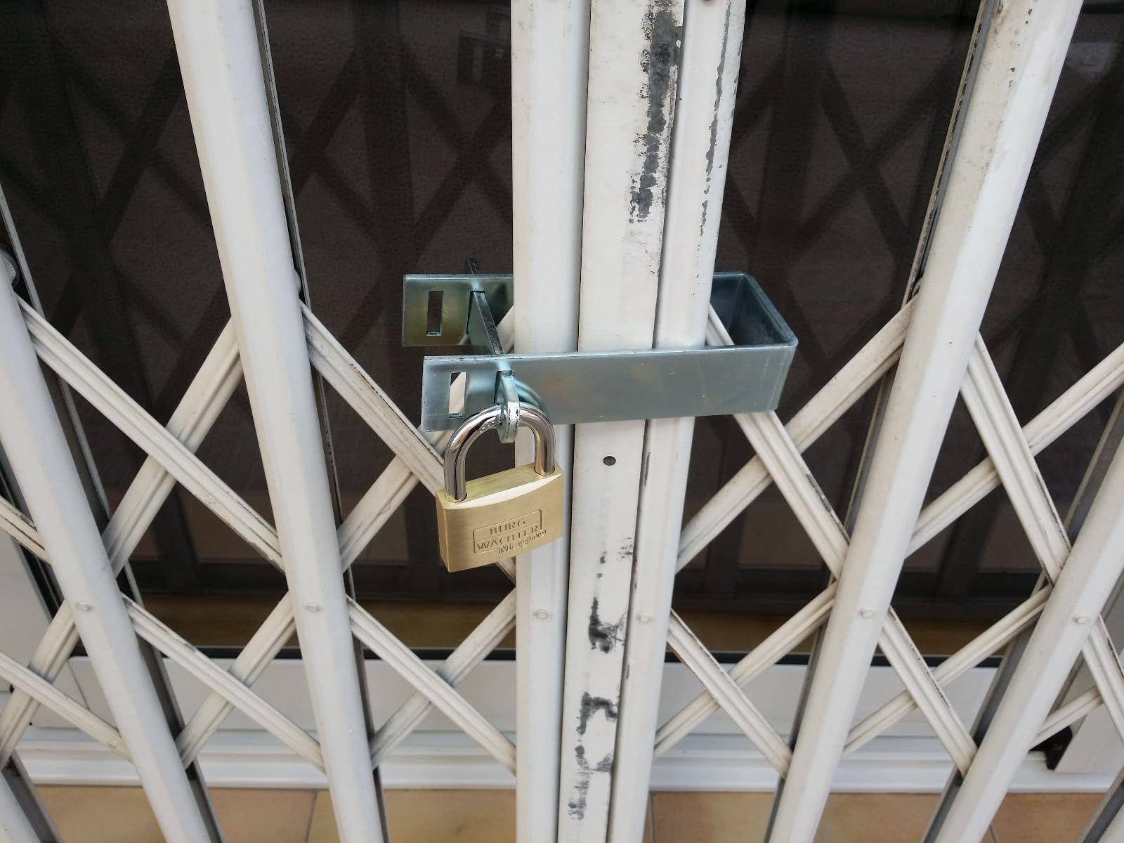 FERPASA® - Cierre Portacandados para Verja 180 mm – Acero Inoxidable, 2 Posiciones de Cierre, Agujero 14 mm – Cierre de Seguridad para Cancelas y Verjas (Acero inoxidable)