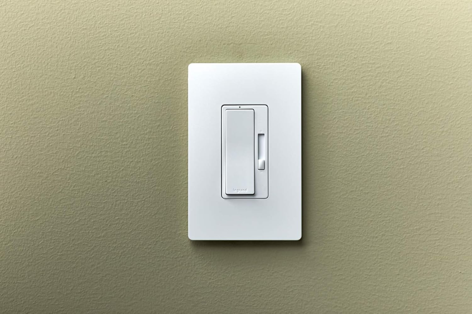 Bеѕt Quаlіtу 🔥 Legrand radiant Dimmer Light Switch, 700W Rated for Incandescent and Halogen Lights, White, (Pack of 2), RH703PW2PKCC4