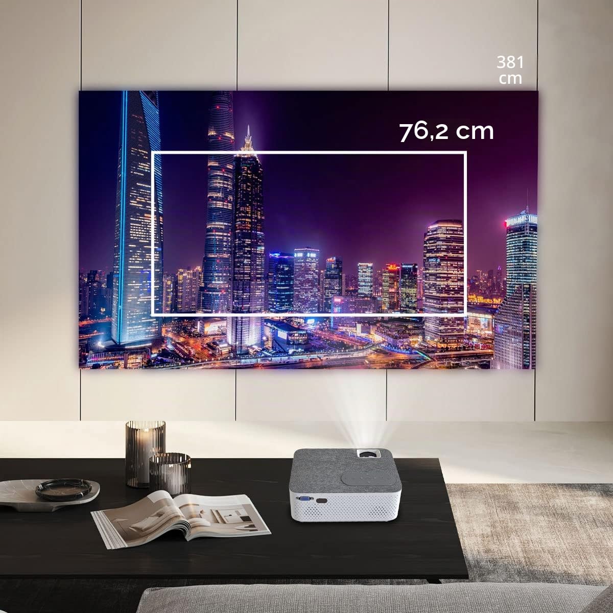 PRIXTON Proyector portátil Lumière Full HD, 5.000 Lúmenes, Conexión HDMI/USB/MicroSD/Aux in/AV in, Altavoces Integrados, Mando a Distancia Incluido, Blanco