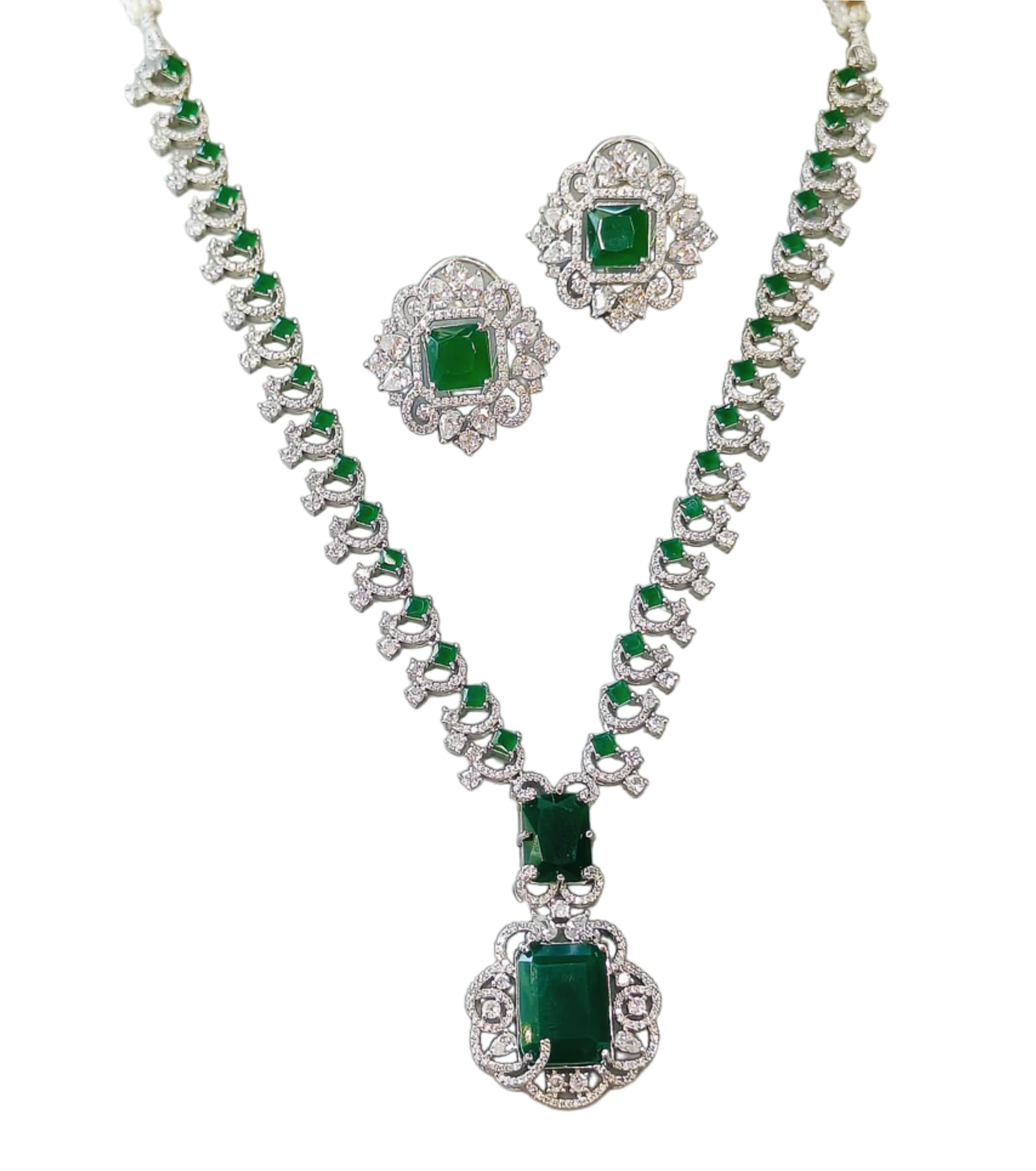 instaZONE Inspired Green Long Necklace, Statement Celebrity Designer Necklace for Women (B0D4VJBN18) Amazon Price History, Amazon Price Tracker