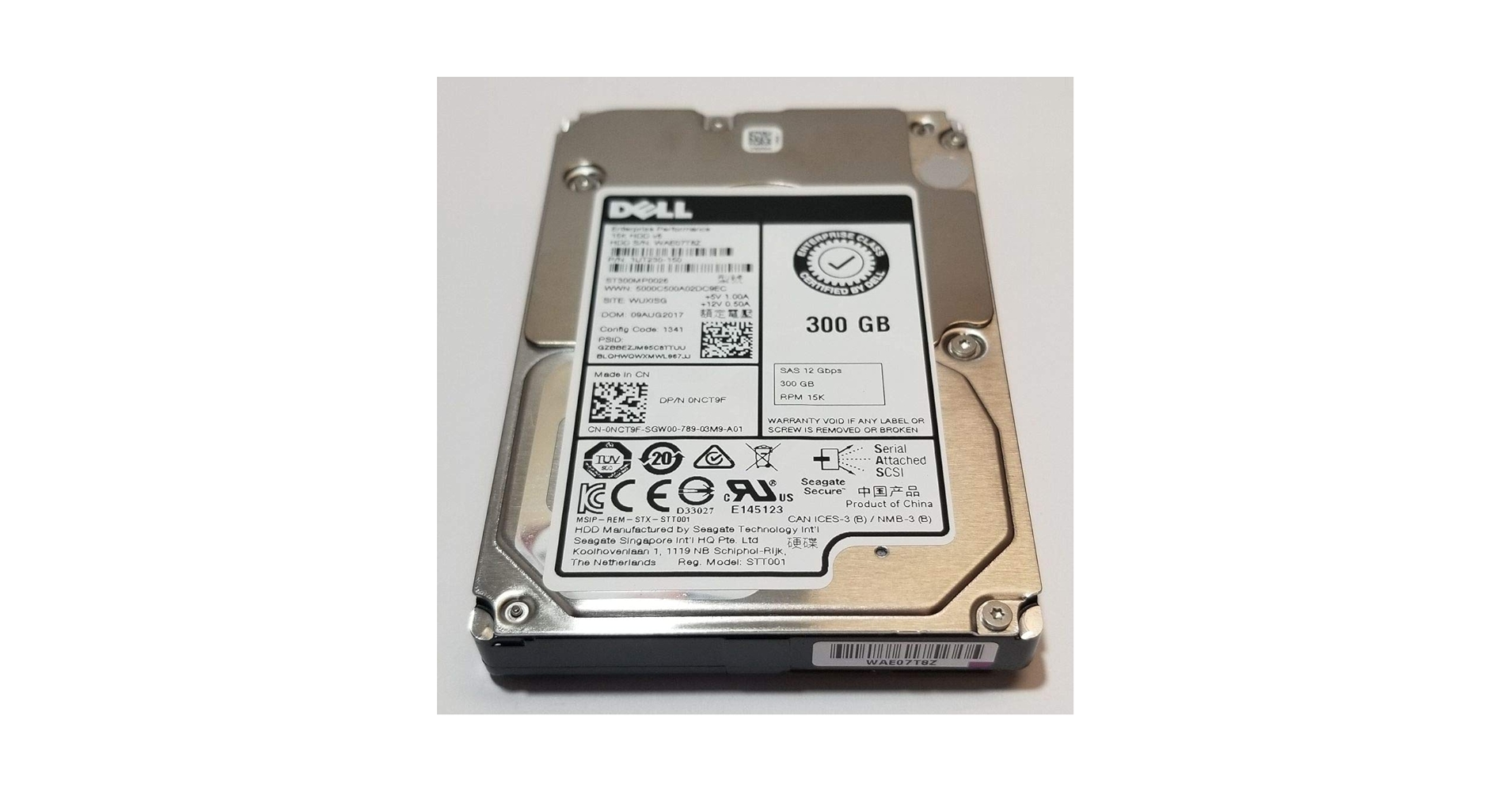 日本アイ・ビー・エム 300GB 15K 2.5-inch HDD 81Y9891 81Y9891_1_1.jpg
