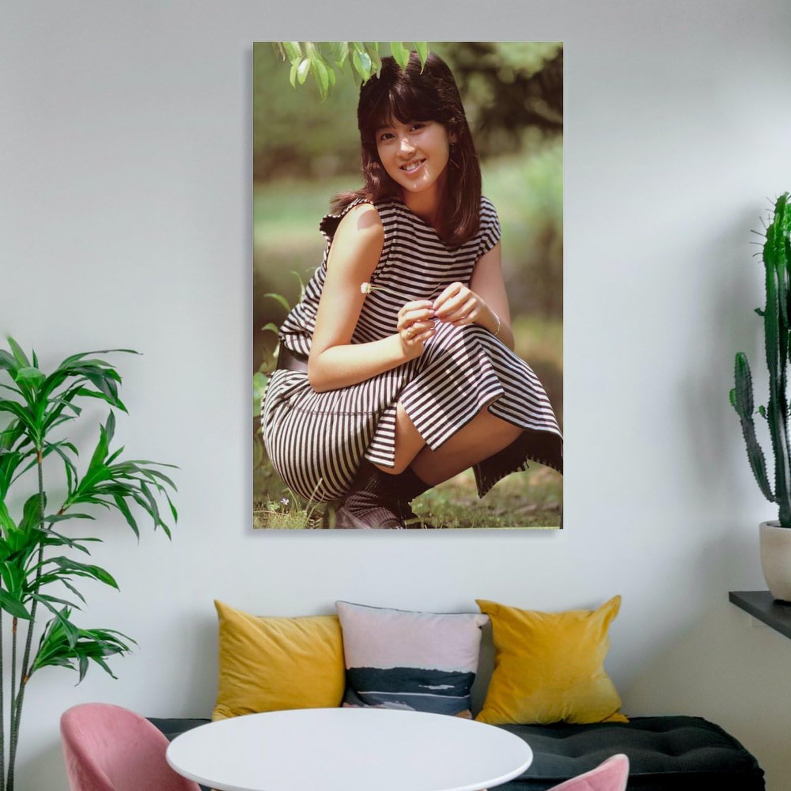 Amazon.co.jp: 森尾由美 女優 若い頃 レトロ グッズ1 ポスター 印刷