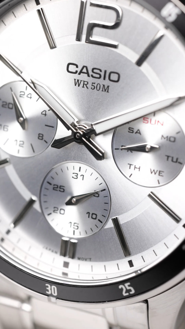 Casio MTP-1374D-7A2VDF - Orologio Uomo Quarzo, Cassa E Bracciale In Acciaio Argento, Quadrante Bianco