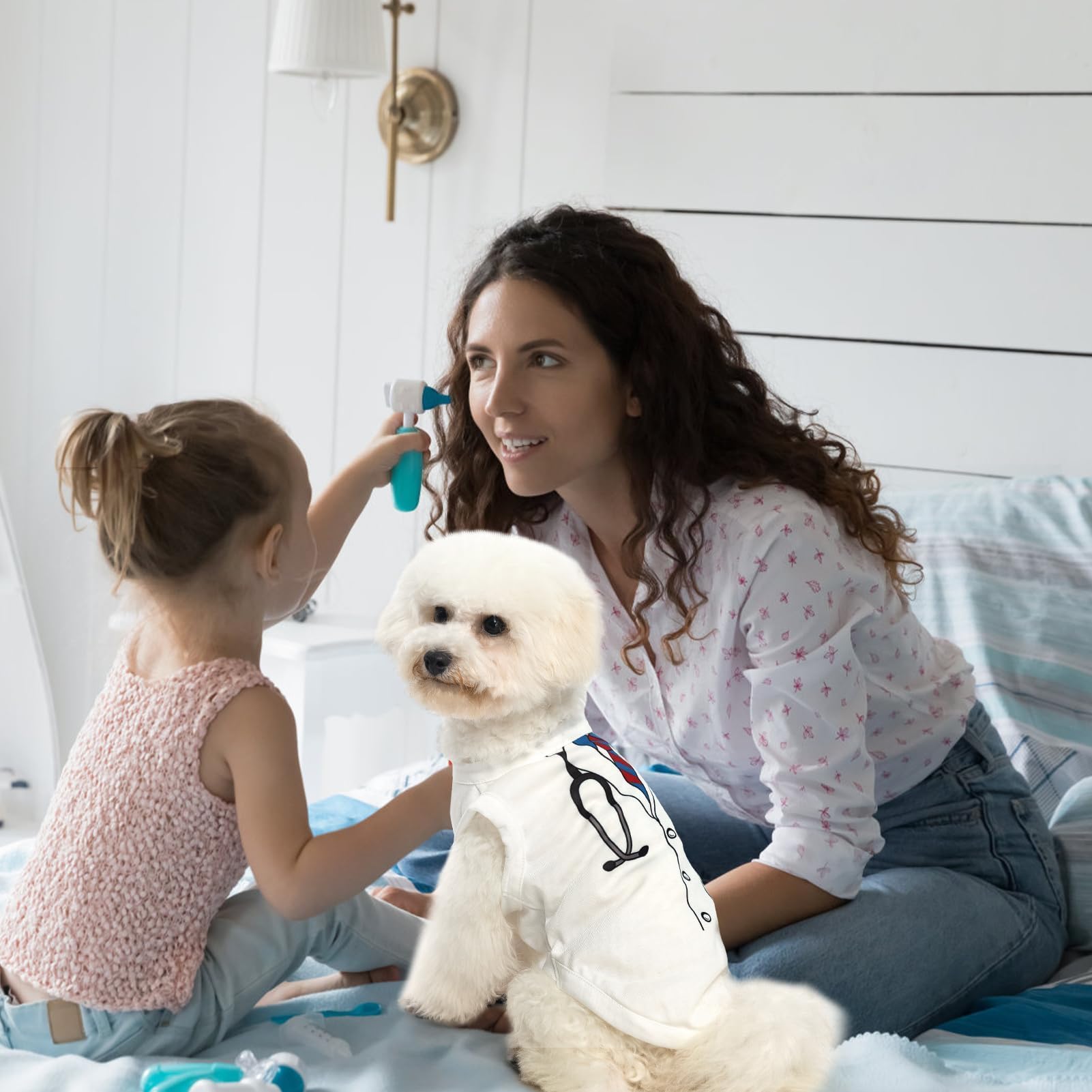 BINGPET Camiseta para perro, con bonito disfraz de médico, camisetas elásticas para perro, chaleco ligero sin mangas, sudadera suave y transpirable para cachorros, ropa para perros pequeños y medianos