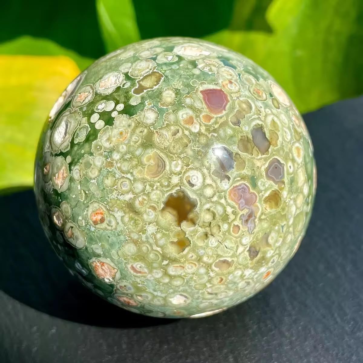 Amethyst Geode Crystal Ball - Amethyst Geode Crystal Sphere Meditation Balls for Witchcraft and Decorative Balls, Meditation & Feng Shui Home Decor (40-50mm)