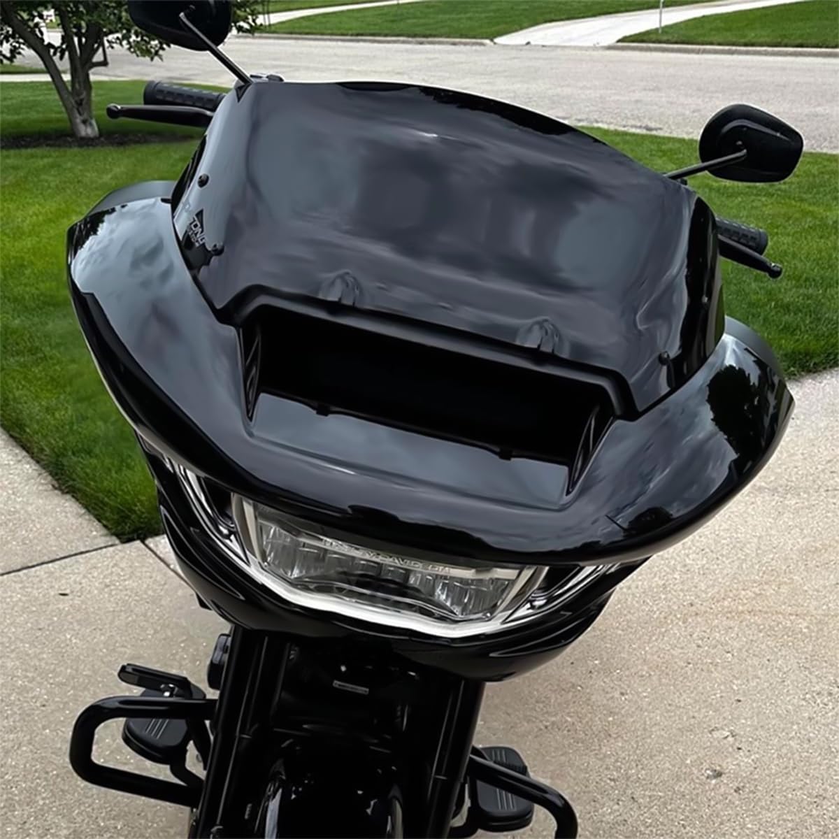 Photo 1 of 12" Wave Windscreen Windshield Compatible for Harley CVO Road Glide FLTRXSE 2023 2024 2025 2026, CVO Road Glide ST FLTRXSTSE, Road Glide FLTRX 2023-2026 (Black)