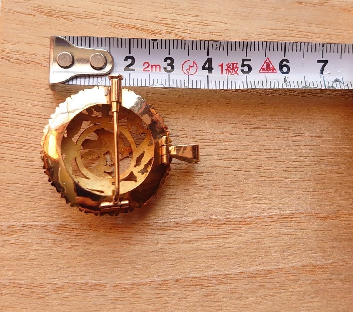 Amazon.co.jp: ブローチ ペンダント 彫刻 金製品 レトロ K18 K14 