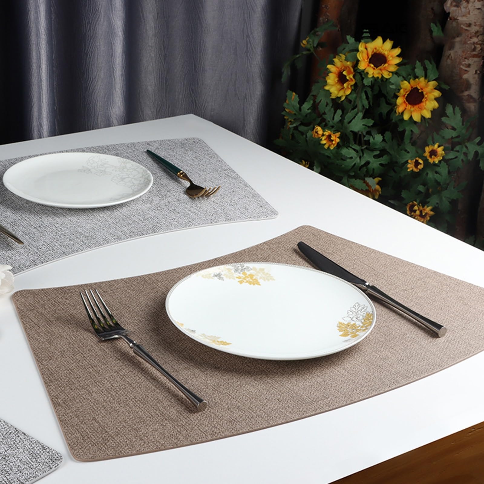 Décoration de Table, Sets de Table, Set de Table Rond pour la Cuisine et la Salle à Manger, Tapis en Similicuir résistant à la Chaleur, Forme Un Coin