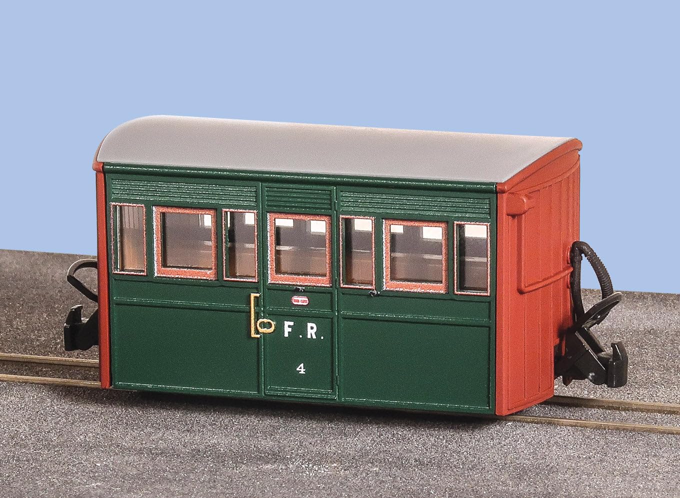 Peco GR-557B FR Bug Box Coach Col. Stephens Livery No 4 009 Gauge