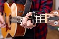 Vista 8 de Kit de Accesorios para Guitarra de Guitar Lab – Premium Caja de Metal con Correa para Guitarra, Cejilla, Afinador, Púas para Guitarras Acústicas