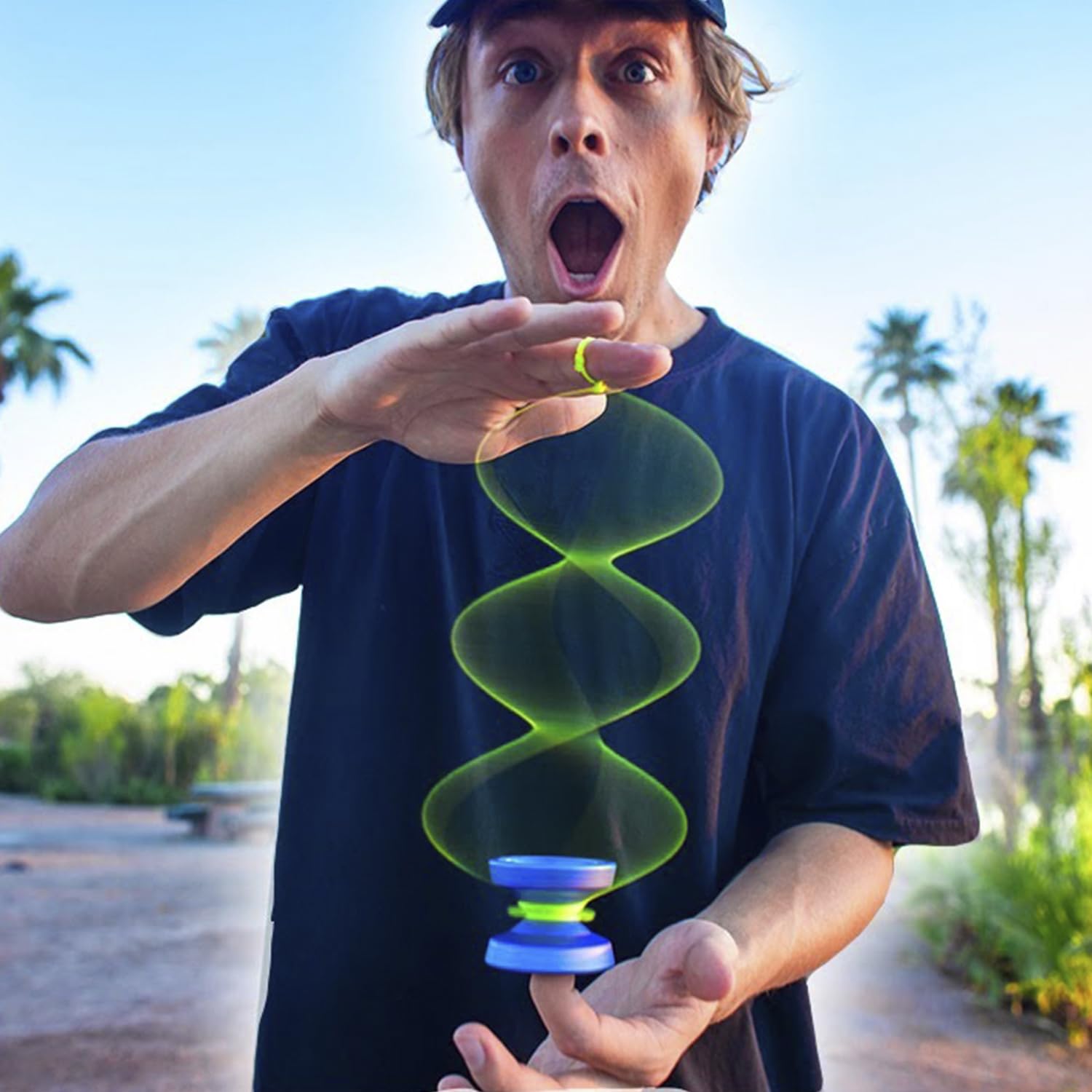 YoyoFactory DNA Yo-Yo - Bleu Blanc (Yoyo en métal, Ficelle, Roulement à Billes et Instructions Incluses)