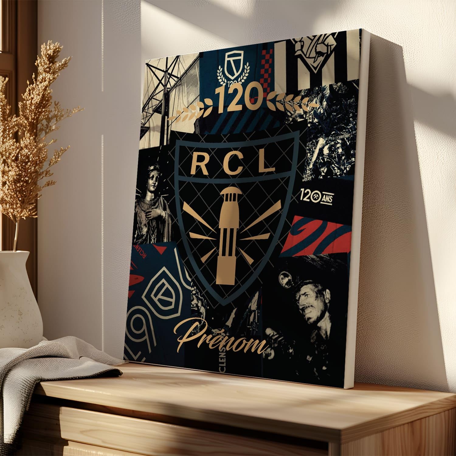 Toile Personnalisable RACING CLUB DE LENS – Sainte Barbe | Format 50x40 cm | Prénom au choix | Décoration Murale Supporter RC Lens | Edition 120 Ans – Fabriqué en France | Idée Cadeau Fan de Foot