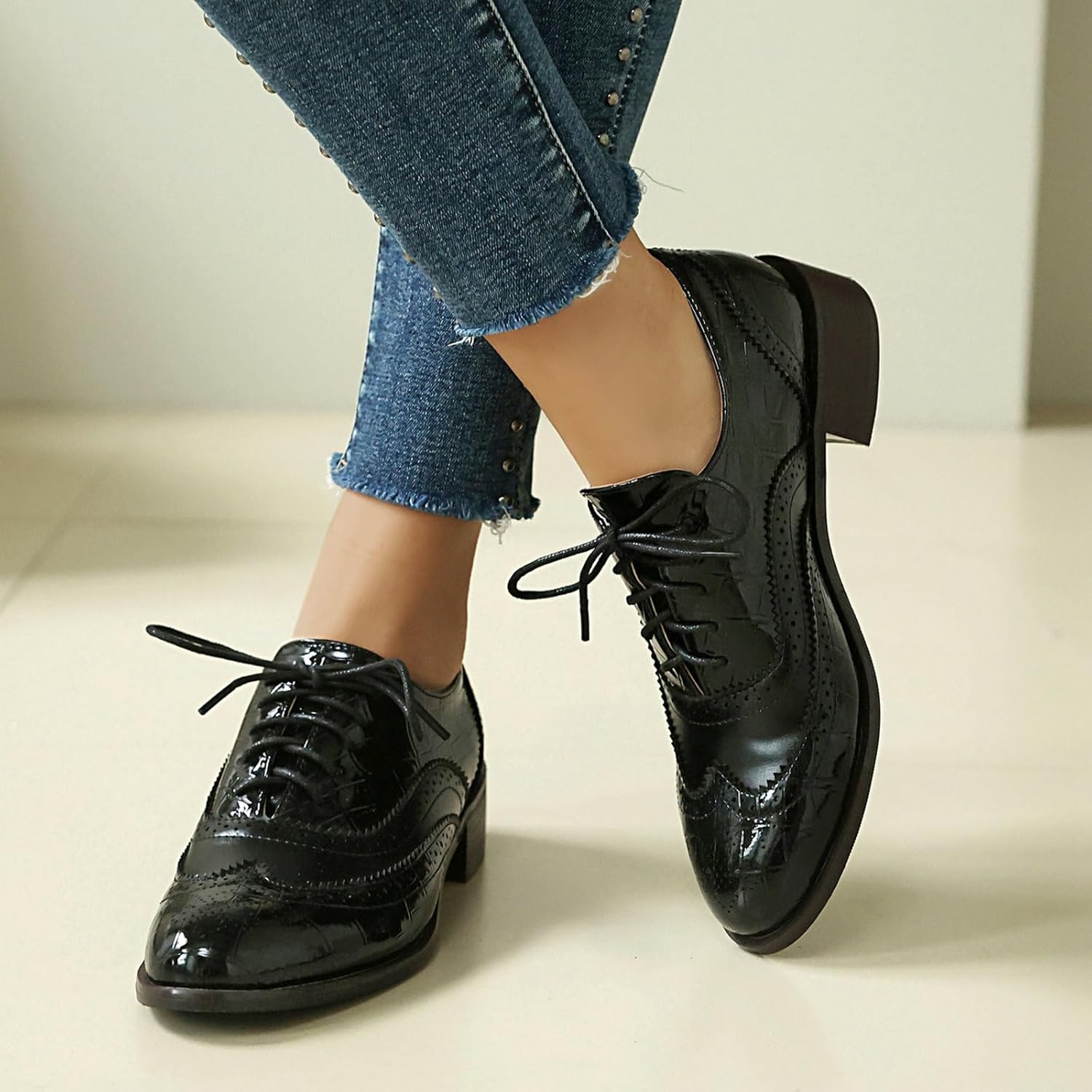 Uniquelly Women's Wingtip Oxford Shoes Lace Up Oxfords Round Toe Chunky Low Heels Casual Work Vintage Brogues Saddle Shoes Pumps - Image 6