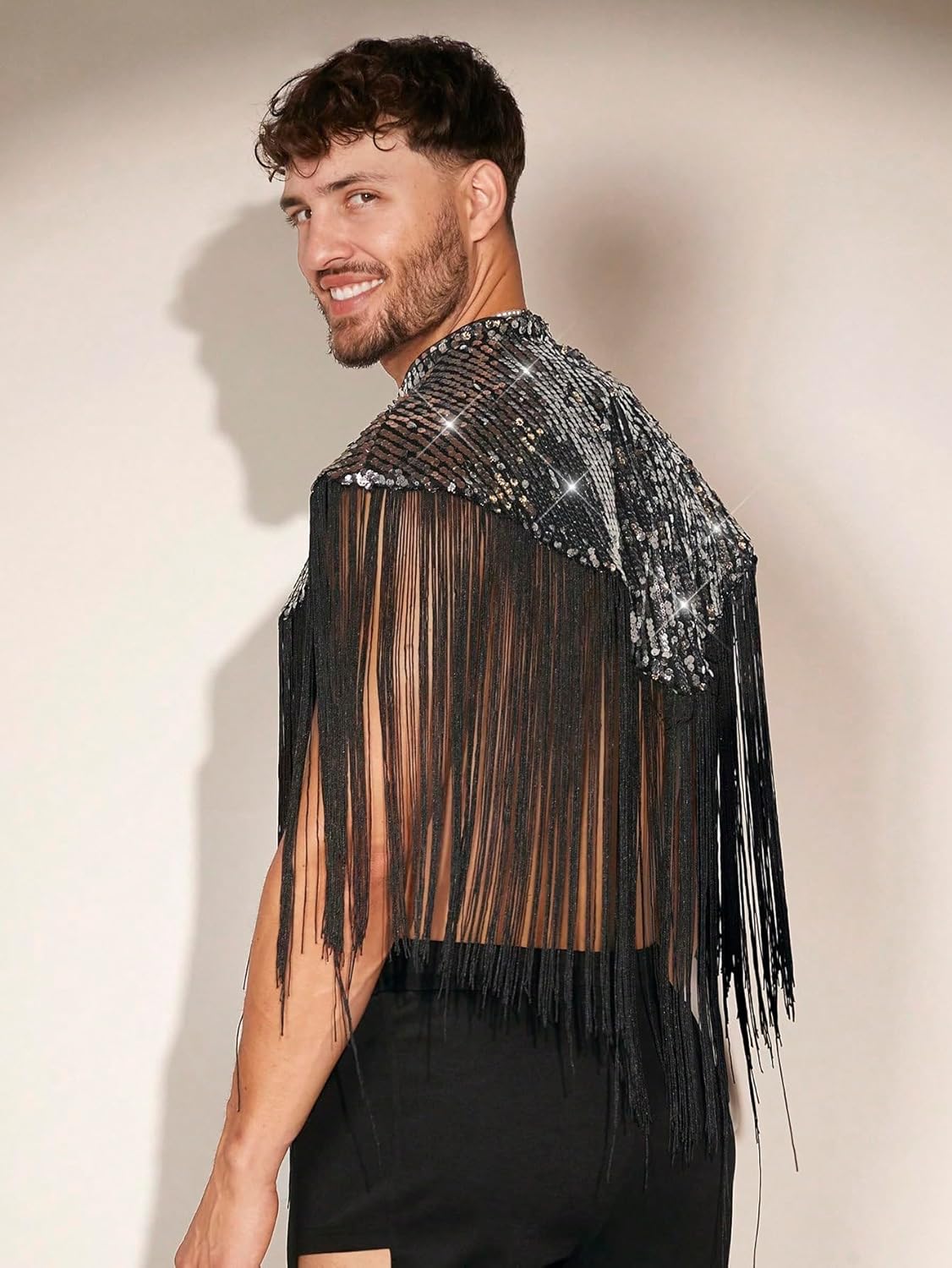 WDIRARA Men's Fringe Trim Mock Neck Sleeveless Sequin Party Hooded Vest Top - Image 2
