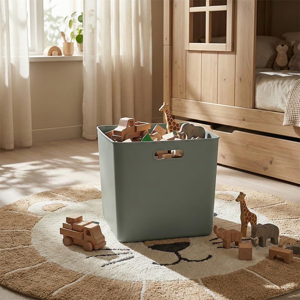 Box and beyond - Set mit 4 Aufbewahrungsboxen – 31 x 31 x 31 cm – Kunststoff in Salbeigrün – integrierte Griffe – einfache Aufbewahrung – robust – Waschküche, Schlafzimmer