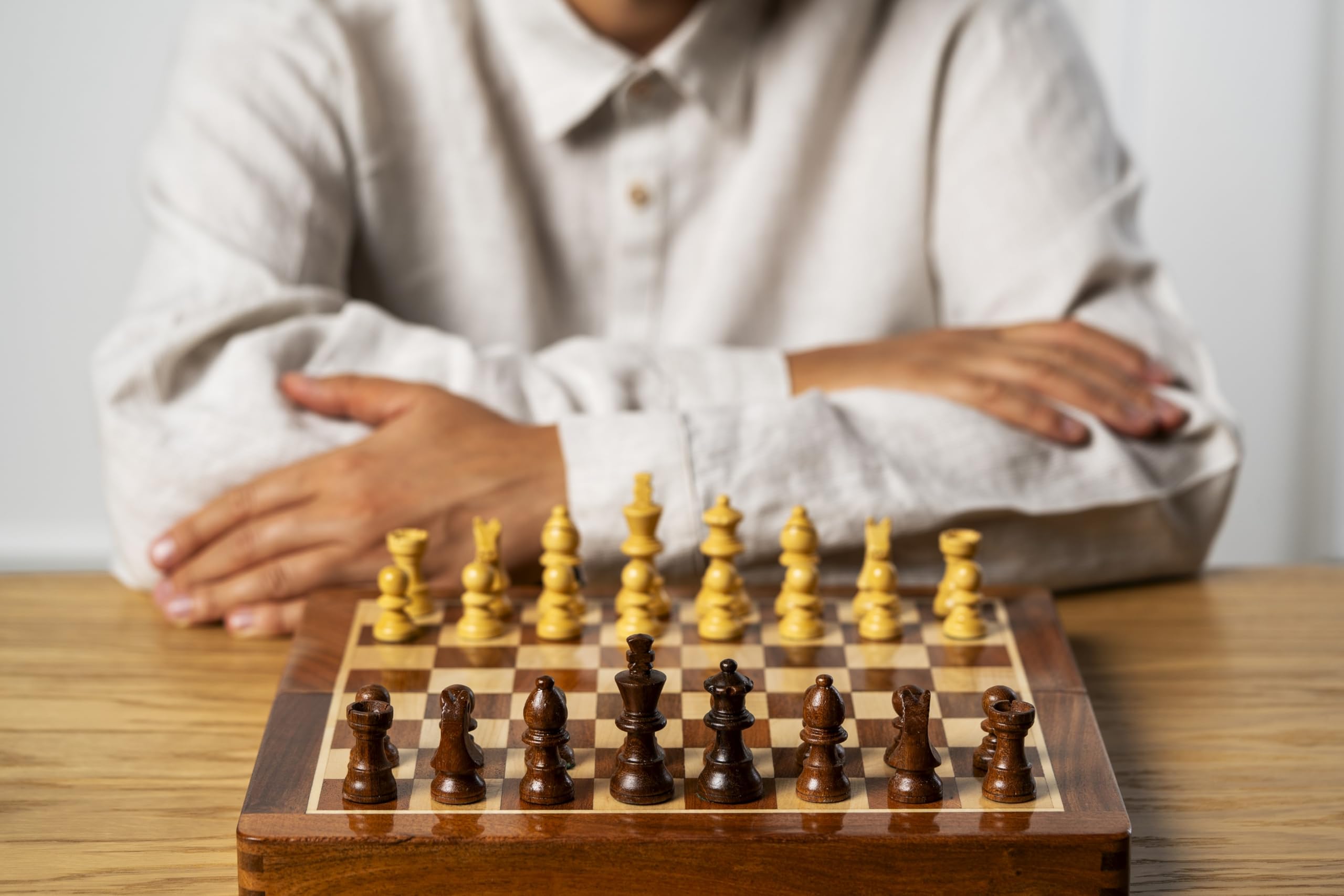 Sunrise Chess & Games Eleganti scacchi all'alba, Sunrise Chess Set di scacchi magnetici con scacchiera intarsiata da 30 cm: eleganza e mobilità per la migliore esperienza di gioco