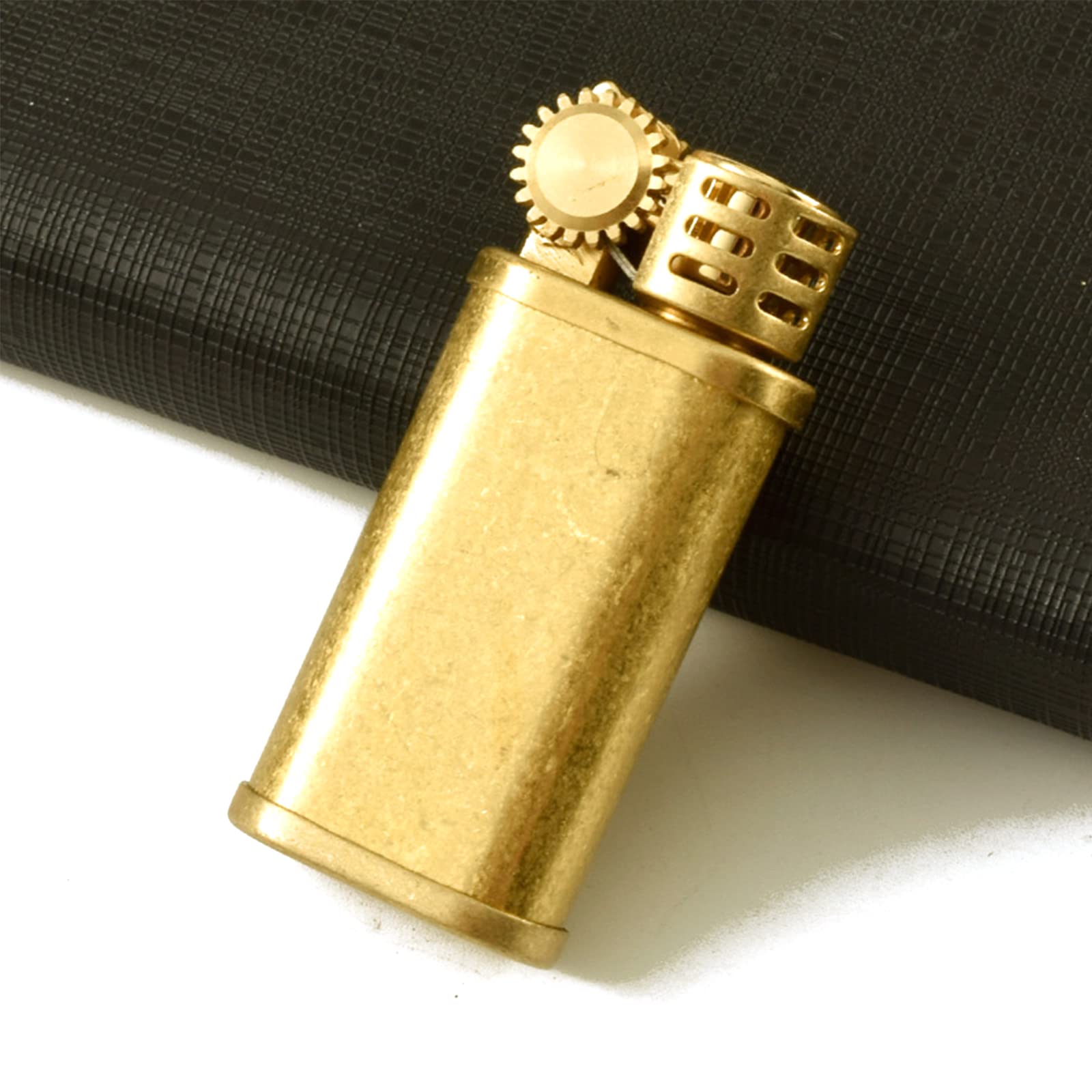 Briquet en Cuivre Vintage Meule Briquet Au Kérosène Briquet de Tranchée Briquet Gonflable Coupe-Vent en Laiton pour Collection/décoratif/Cadeau/Cadeau