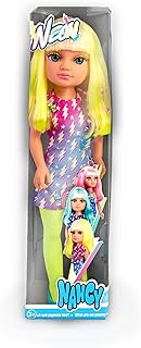 Nancy - Neon Yellow, muñeca con el Pelo de Color Amarillo neón Llamativo, con Flequillo y Liso, Pelo para peinar y Hacer Diferentes Looks, con Medias y Maquillaje a Juego, 3 años, Famosa (NAC23200)