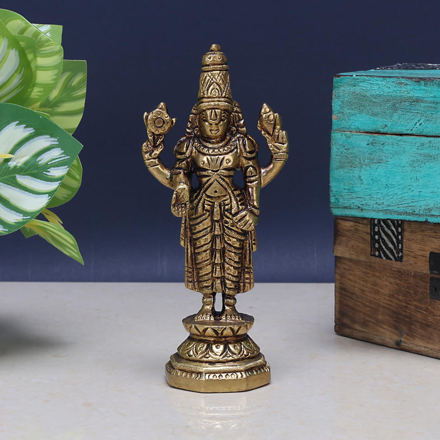 ARTVARKO Brass Tirupati Balaji Venkateshwara Murti Idol Statue Lord Srinivasa Pooja Home Office Temple Decor Gift 9.5cm