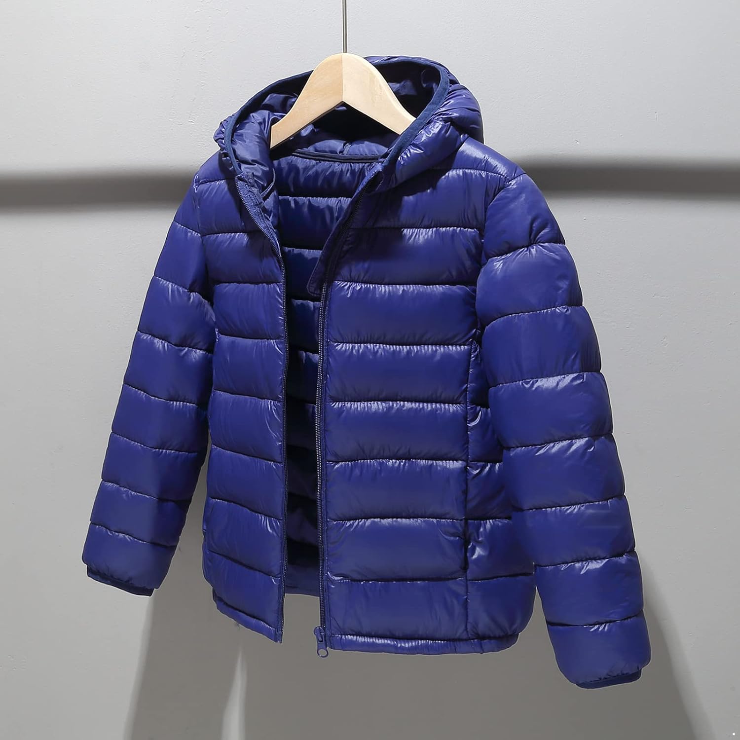 Kids Boys Girls Warm Winter Coat Windproof Puffer Hooded Jacket Lightweight Packable Down Coat Outerwear