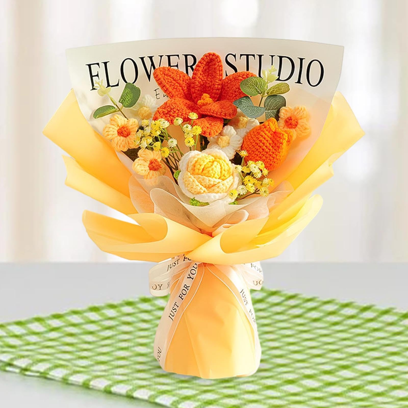 Gralara Gehäkelter Blumenstrauß, bereits hergestellter künstlicher Blumenstrauß, gestrickte Blumen für Zuhause, gelbe Rosenblüte