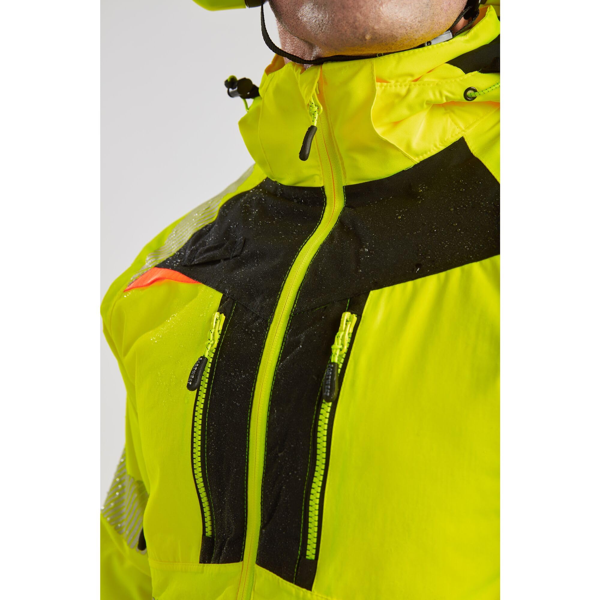 Portwest Chaqueta flúor de seguridad DX4 para invierno cuello de micro polar, mangas articuladas DX461