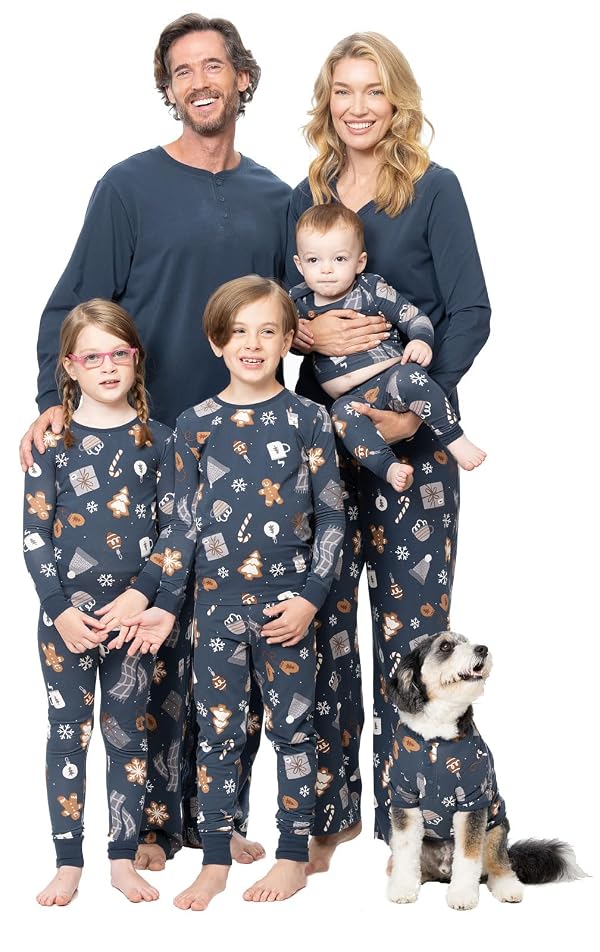 PajamaGram Christmas Pajamas For Family - Family Pajamas Matching Sets, Men LG by PajamaGram - Used condition - US$6.70