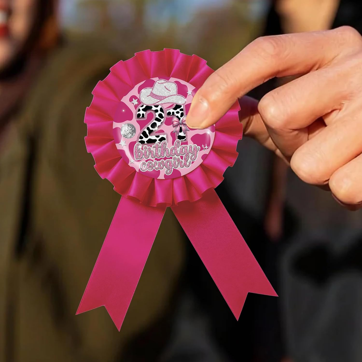 Disco Cowgirl 10th Birthday Tinplate Badge Pin, Disco Cowgirl Birthday Girl Award Ribbon Button, Hot Pink Rosette Happy Birthday Brooch Pin for Girl, Western Rodeo Themed 10th Anniversary Party Decoration