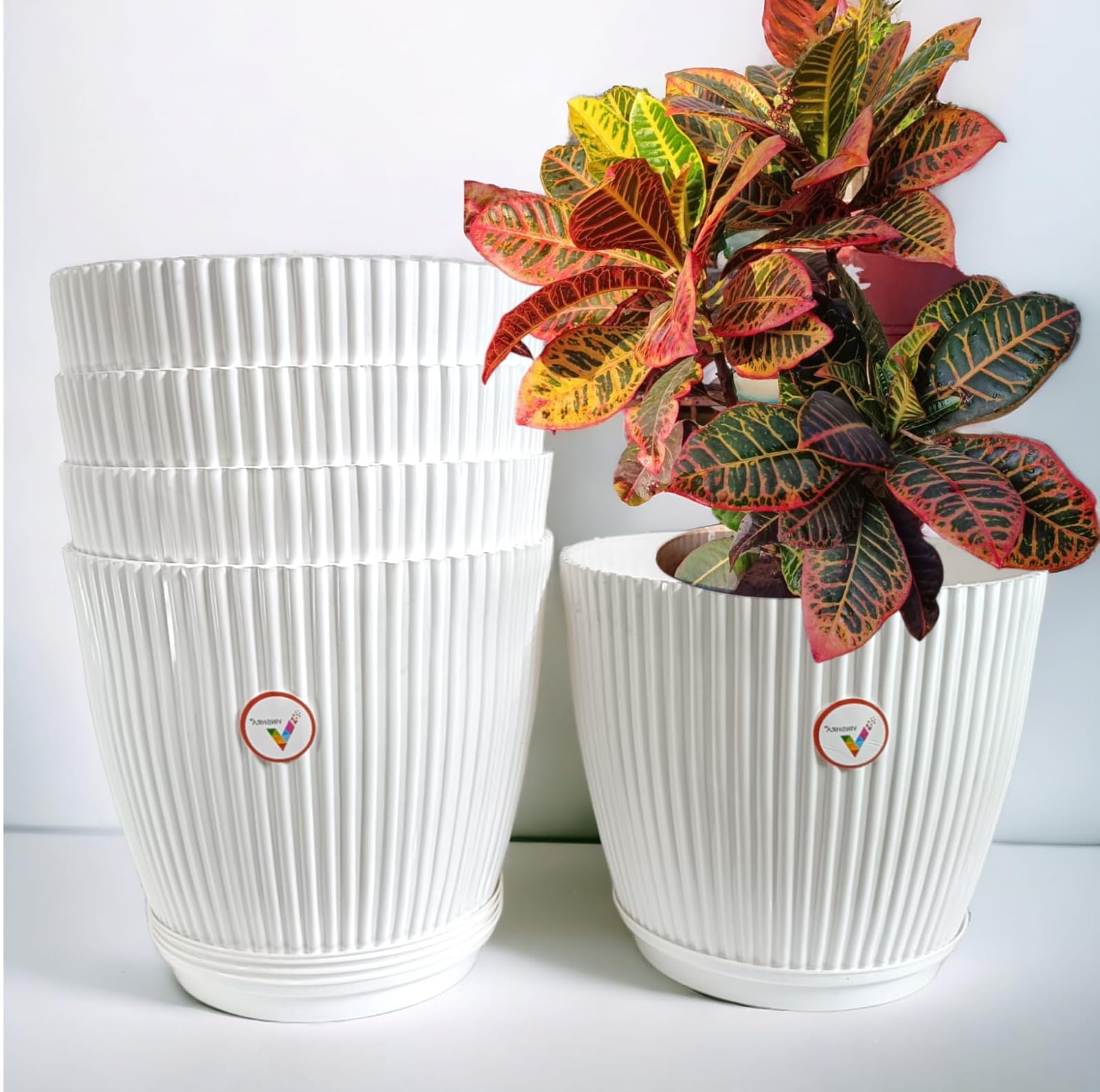 VINSHRA 9 Inch White Flower Pot with 6 Bottom Tray Set of 5/ Indoor & Outdoor Use Pot/Plant Container/Planters Round for Terrace/Virgin Plastic Gamla/Solid/UV Treated/Best Home Décor and Balcony (B0CDLT2L57) Amazon Price History, Amazon Price Tracker