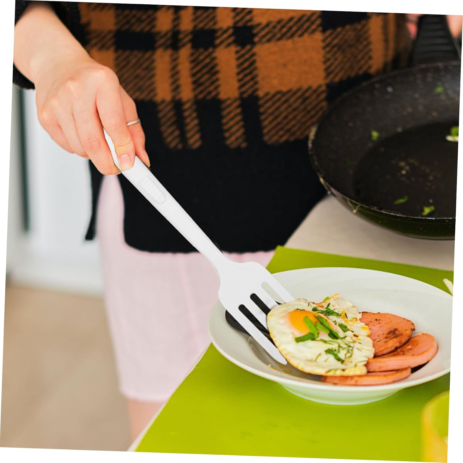 Silicone Kitchen Pasta Fork White, Lightweight Heat Resistant Food Tool