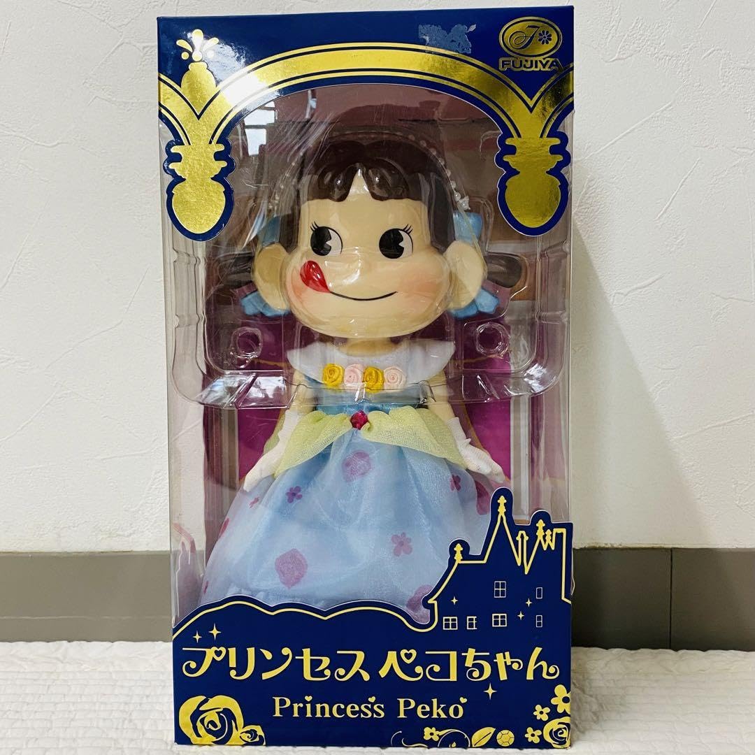希少！ペコちゃんビスクドール 2015年限定ラヂオ巻きペコちゃん ✨希少✨限定一体✨ペコちゃん ビスクドール 2015 昭和モダン ラジオ