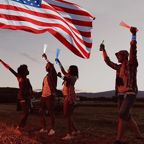 Vista 19 de 150 varillas azules brillantes con conectores a granel de 8 pulgadas, pulseras y collares que brillan en la oscuridad, suministros de fiesta de neón