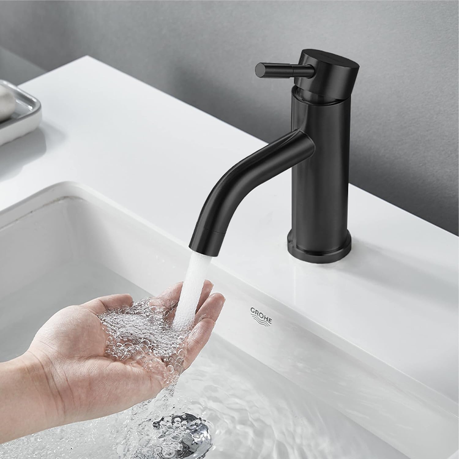 Modern Single Handle Bathroom Faucet Single Hole Matte Black Bathroom Sink Faucet Stainless Steel Commercial Basin Faucet(Matte Black No Drain)